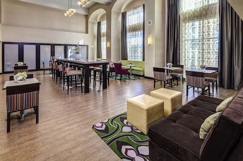 Hampton Inn & Suites Palm Desert