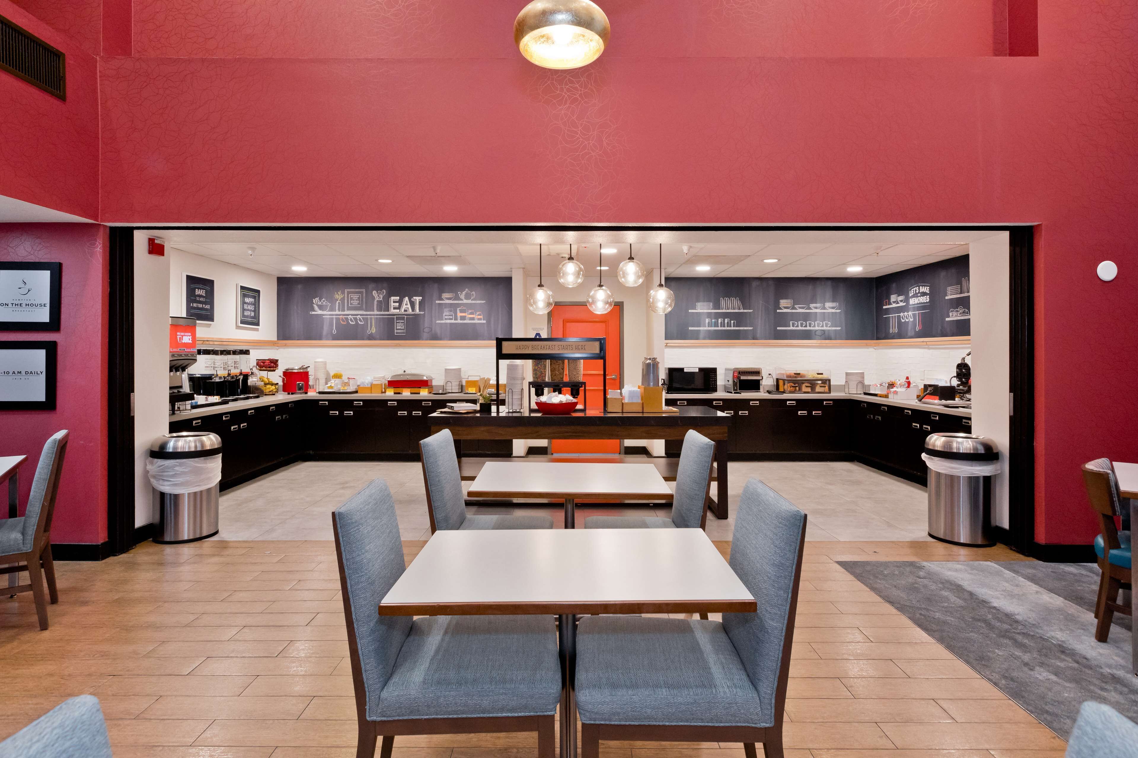 含每日吃到飽早餐