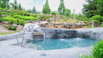 Indoor pool, outdoor pool