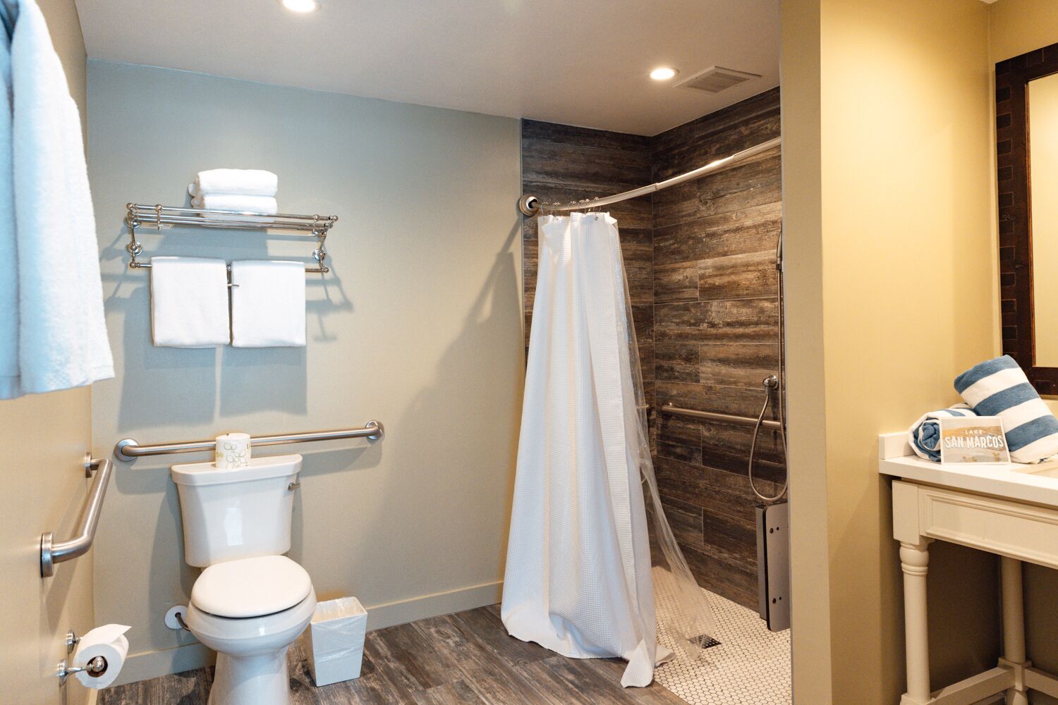 cottage, 1 bedroom, accessible | bathroom | combined shower/bathtub, free toiletries, hair dryer, bathrobes