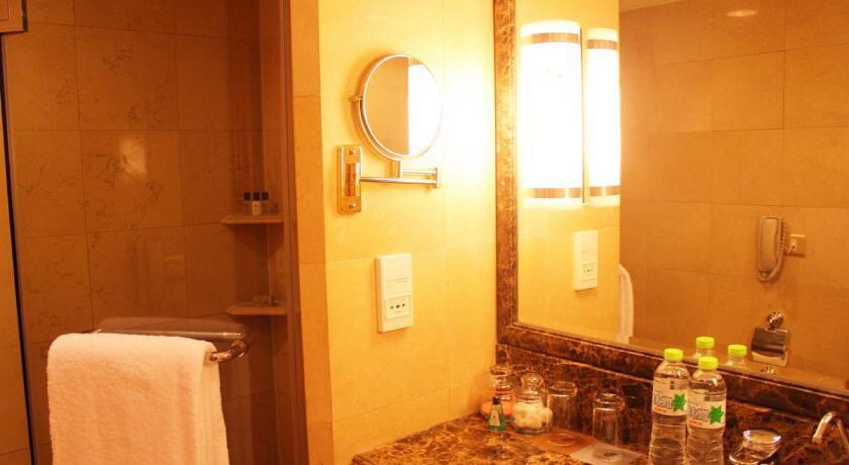 shower, free toiletries, hair dryer, dressing gowns