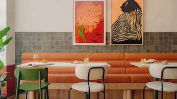Daily full breakfast (EUR 17 per person)