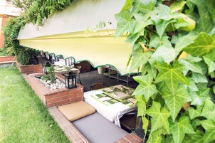 Serveert ontbijt en diner, buitendiner 