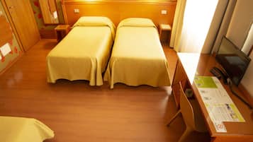 Standard-Vierbettzimmer