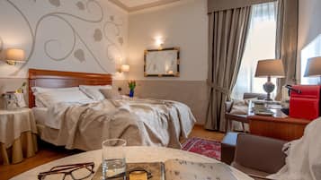 Camera Superior con letto matrimoniale o 2 letti singoli | Biancheria da letto ipoallergenica, minibar, una cassaforte in camera