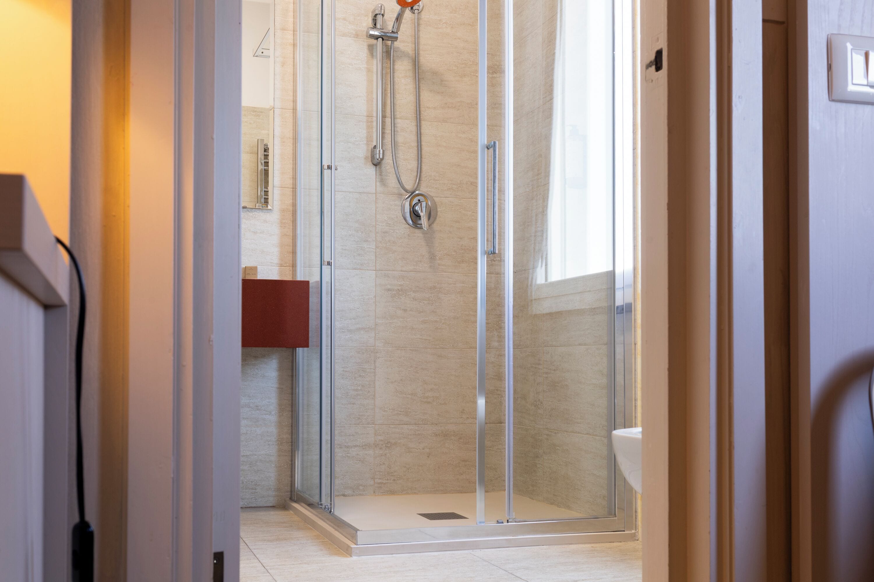 1 bedroom, hypo-allergenic bedding, minibar, in-room safe