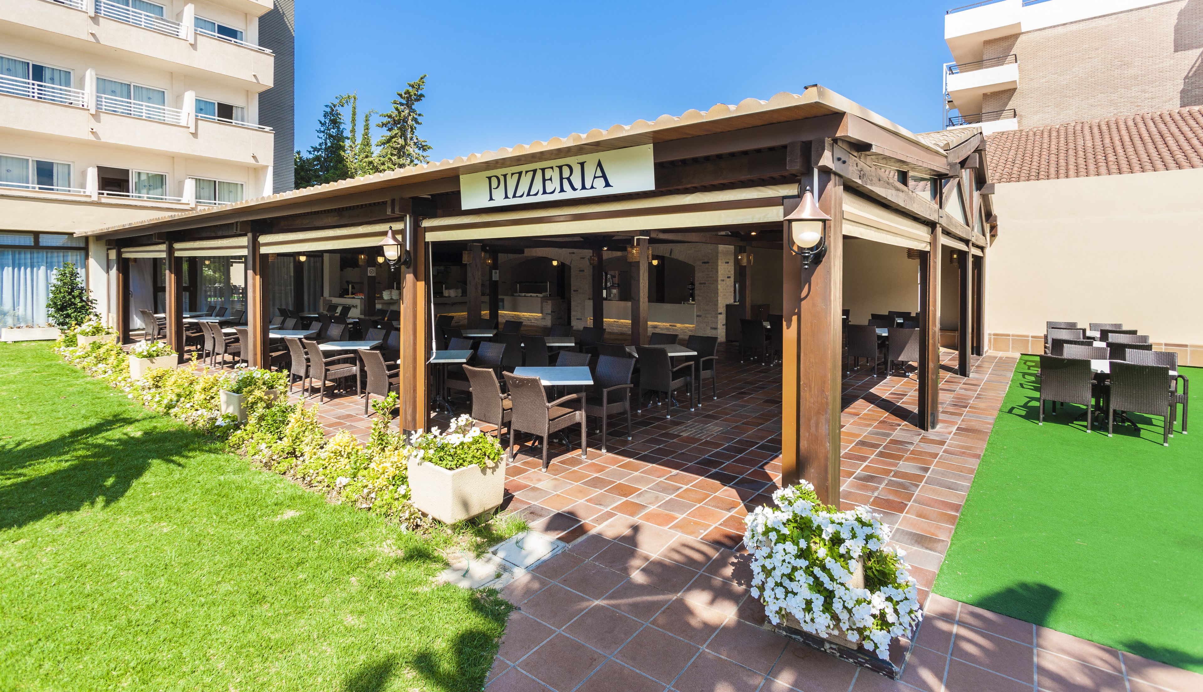 Se sirven desayunos, almuerzos y cenas