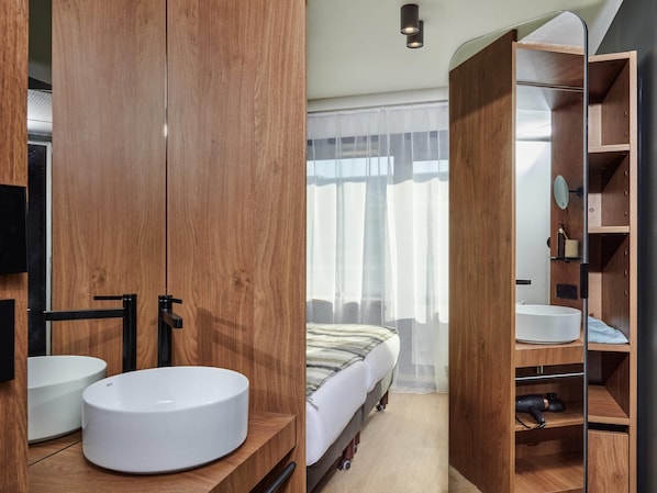 In-room safe, desk, free cribs/infant beds, free WiFi - Aparthotel Adagio Paris Bercy Village (Paris)