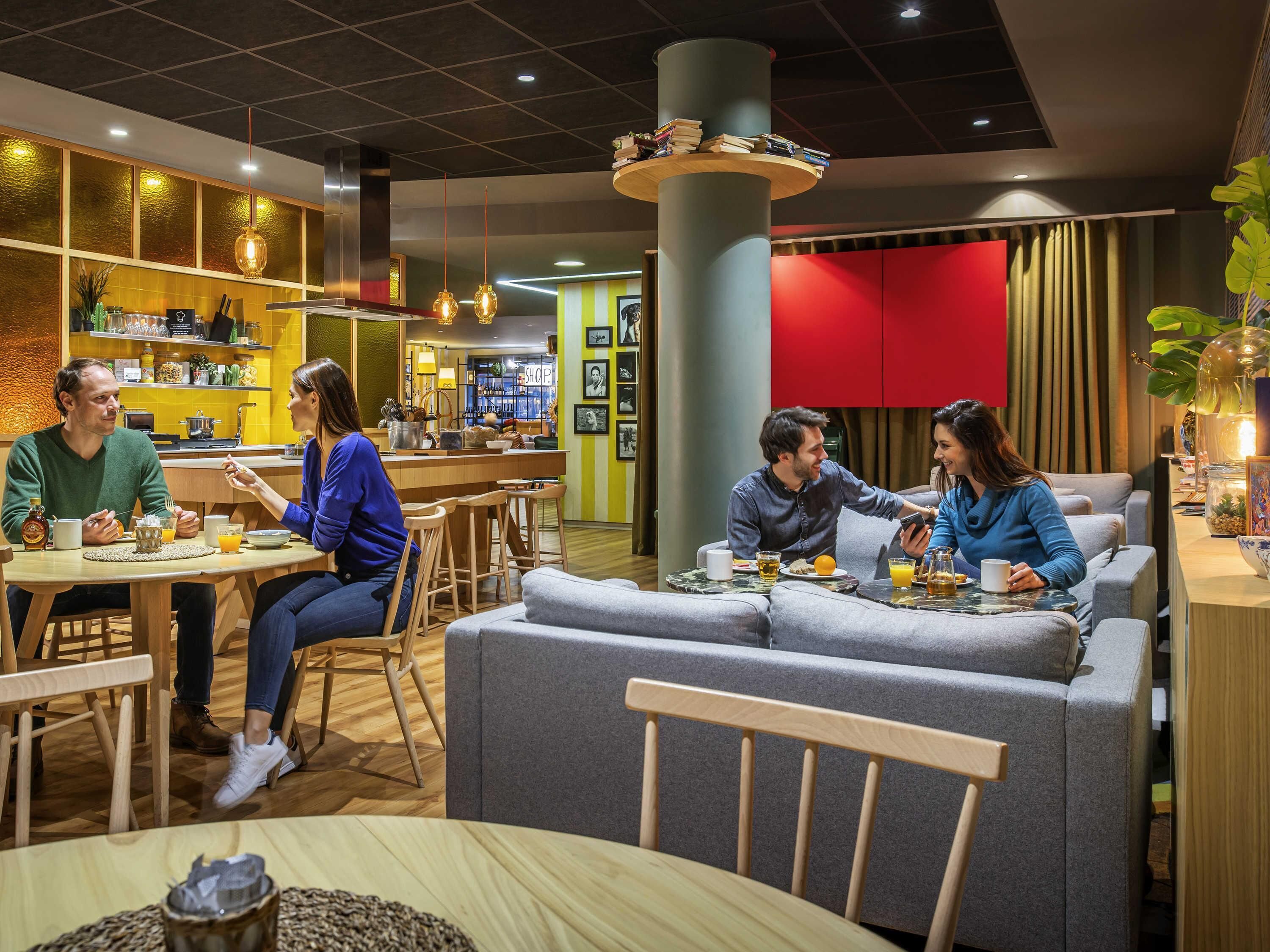 Tägliches Frühstücksbuffet gegen Gebühr