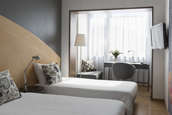 Comfort Room | 1 bedroom, in-room safe, desk, free WiFi