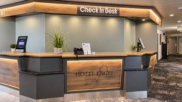 Check-in/check-out kiosk