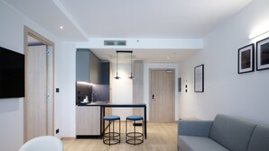 Suite Apartment | 起居区 | 电视