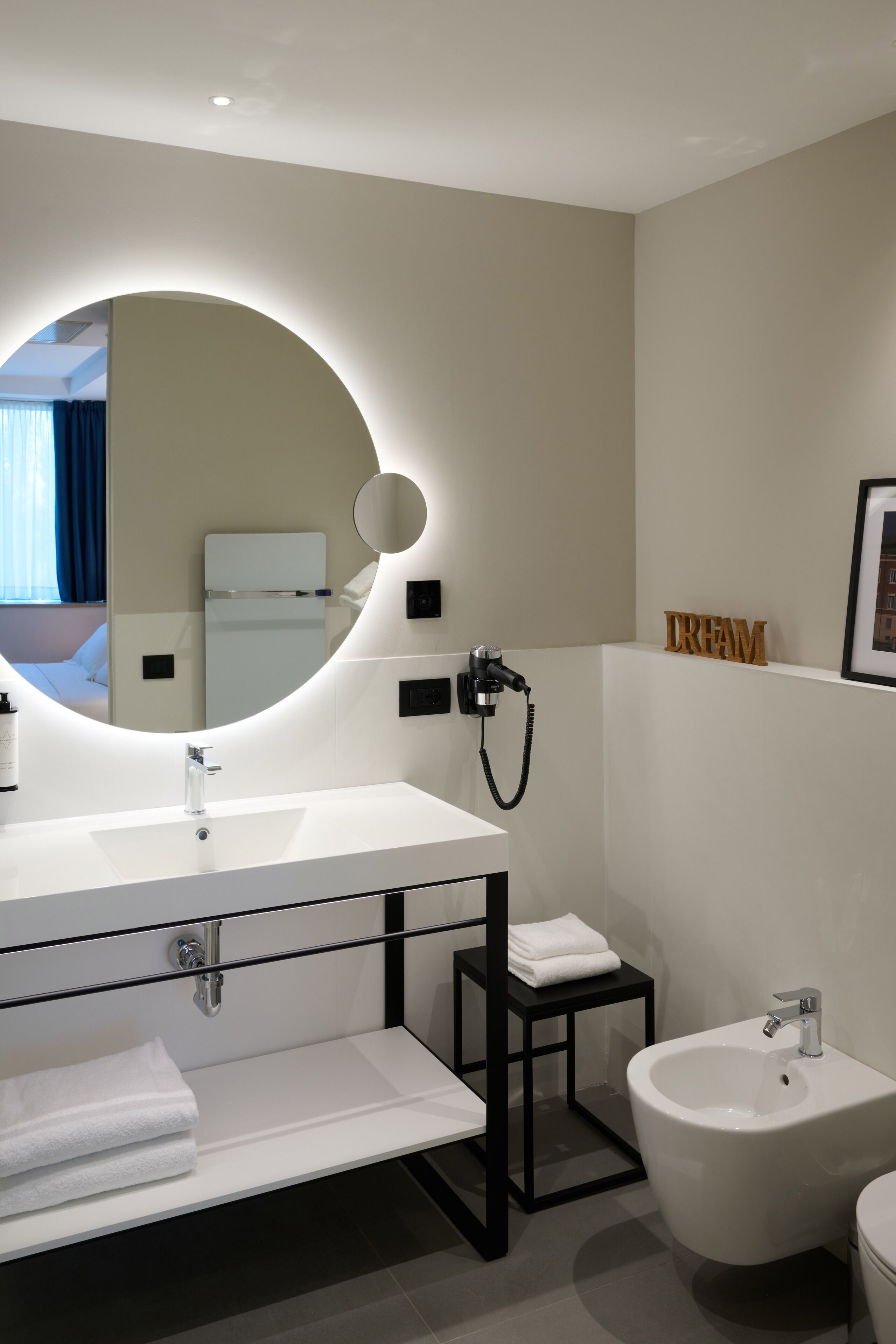 Photo - RMH Modena Raffaello