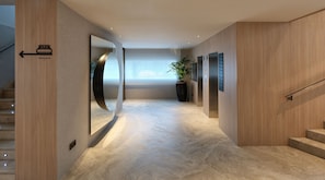 Elevator