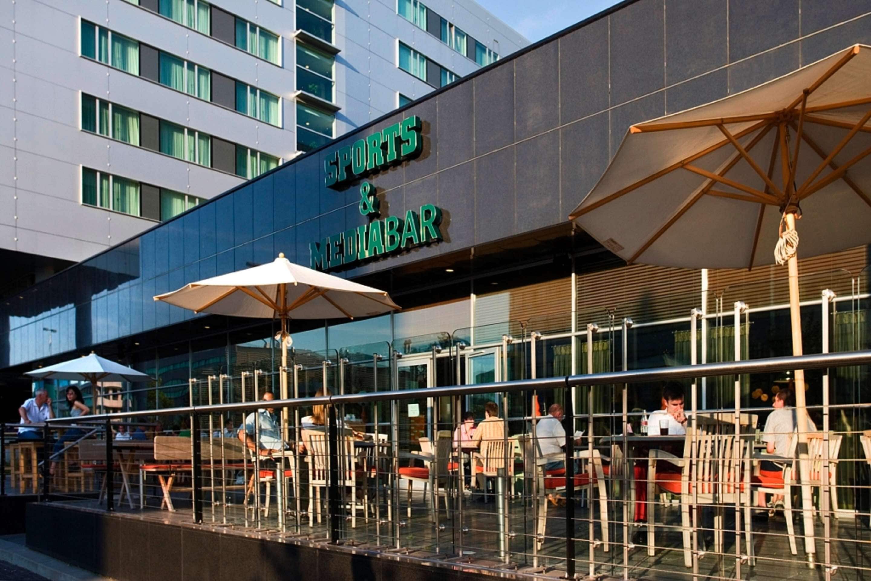 lunch and dinner served