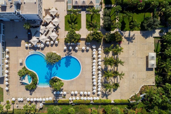 Indoor pool, outdoor pool, pool loungers