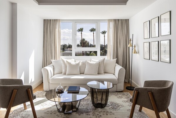 Presidential Suite, 1 King Bed | Living area - Hilton Nicosia (Egkomi)