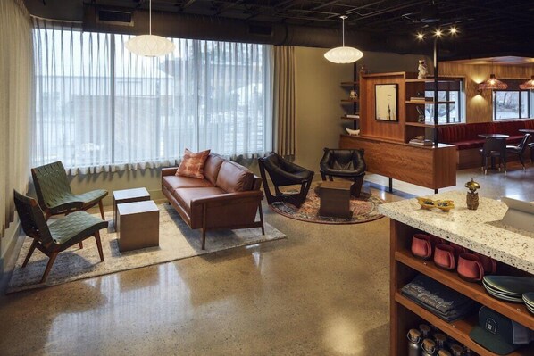 Interior - Days Inn by Wyndham Raleigh Downtown (Raleigh)