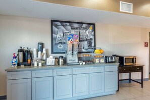 Free daily on-the-go breakfast - Super 8 by Wyndham Quartzsite AZ (Quartzsite)