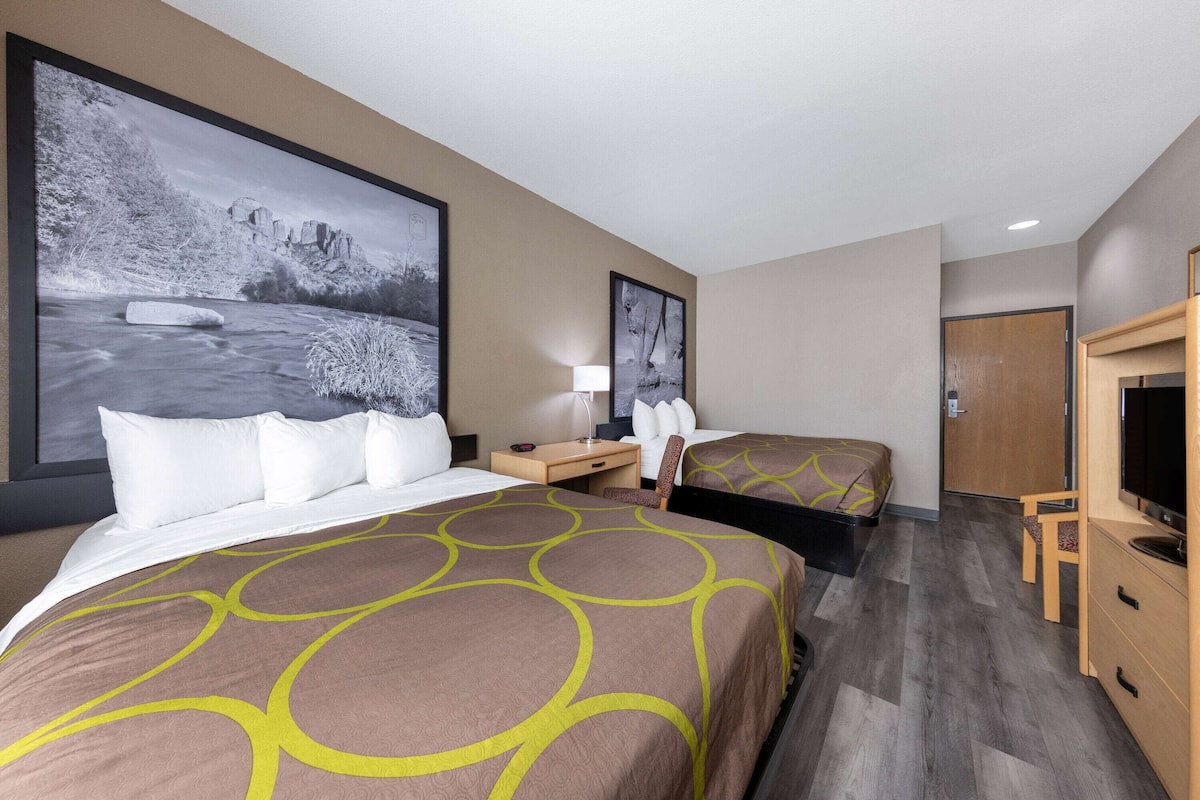 Room, 2 Queen Beds, Non Smoking | Desk, blackout drapes, free WiFi, alarm clocks