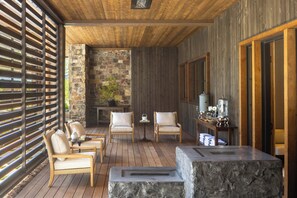 Tratamientos corporales, masajes con piedras calientes