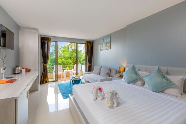 Grand Deluxe with Pool View | Floor plan