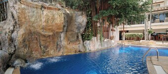 Club Bamboo Boutique Patong Beach Resort