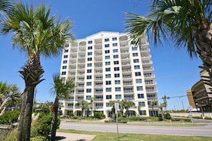 Front of property - Leeward Key Condominiums (Miramar Beach)