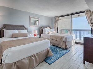 In-room safe, individually decorated, individually furnished - SunDestin Beach Resort (Destin)