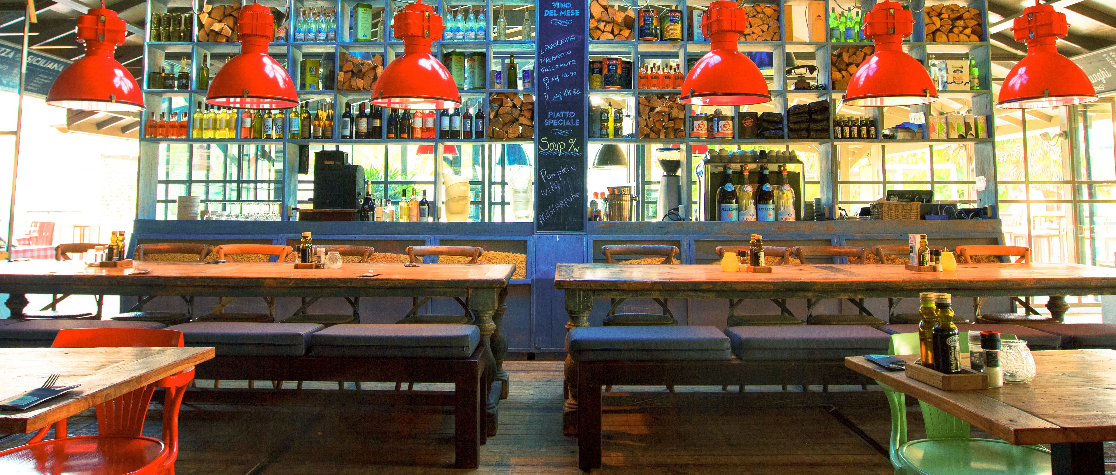 breakfast, lunch, dinner served; international cuisine