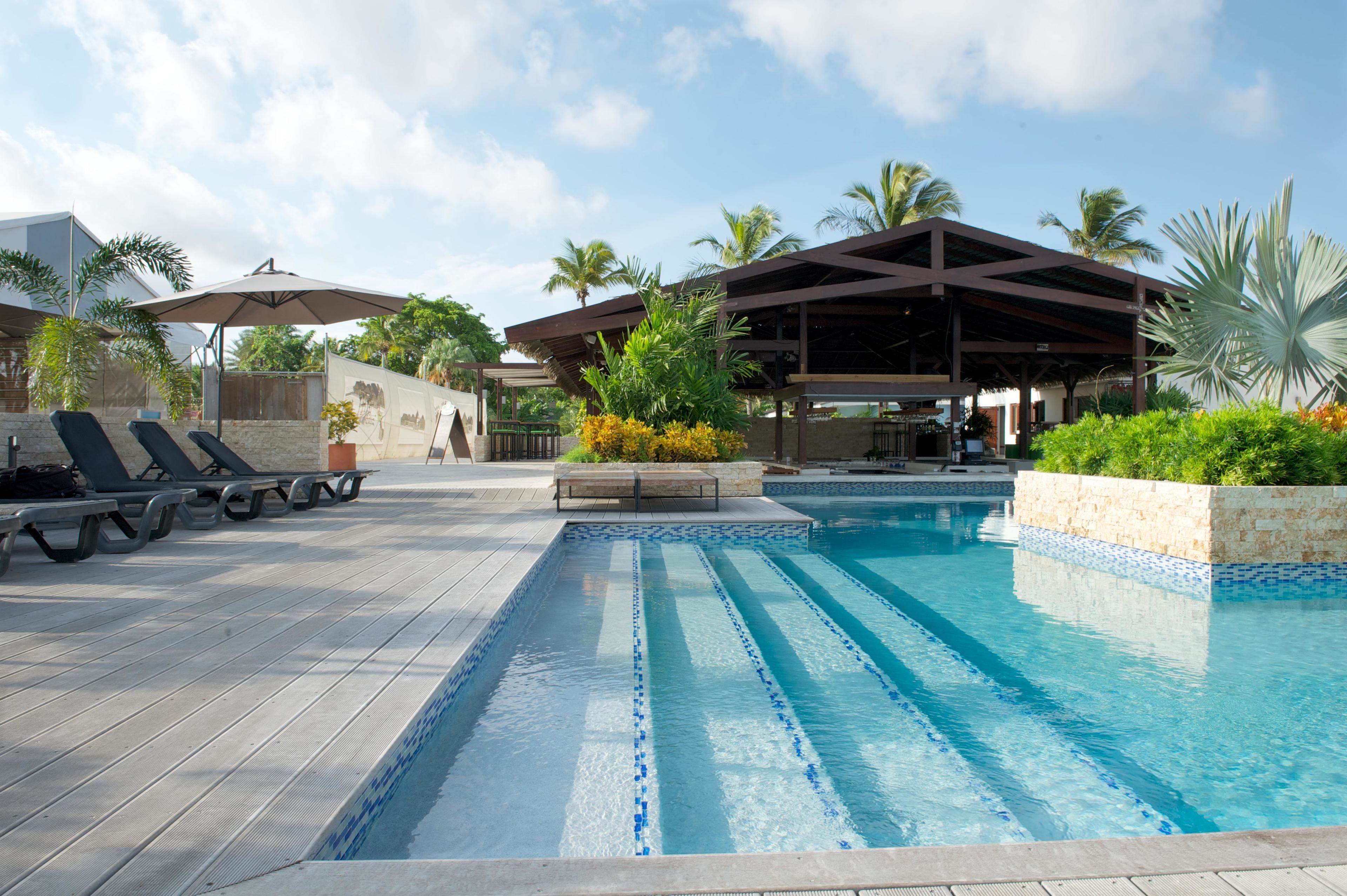 outdoor pool, pool loungers