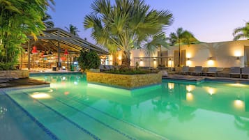 Outdoor pool, sun loungers
