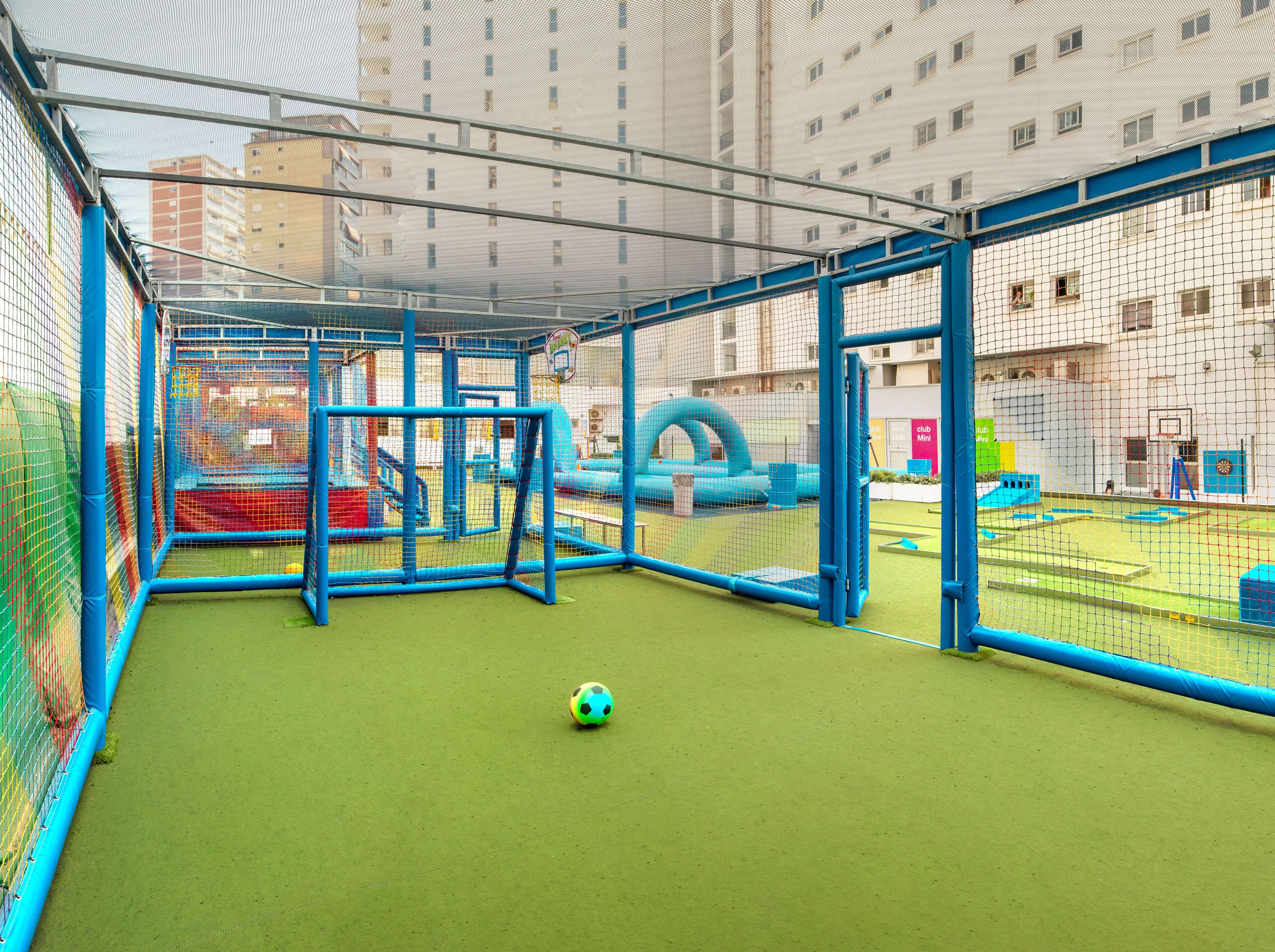 children’s play area – outdoor