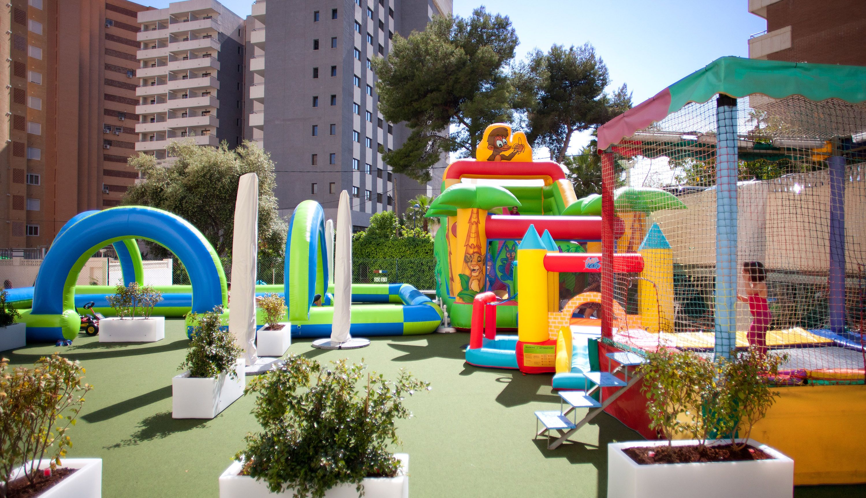 children’s play area – outdoor