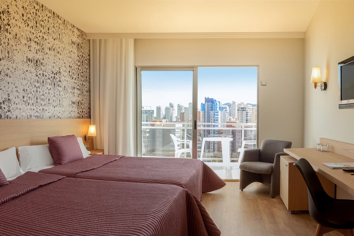 1 bedroom, minibar, in-room safe, desk