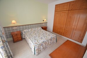 In-room safe, iron/ironing board, free WiFi, bed sheets