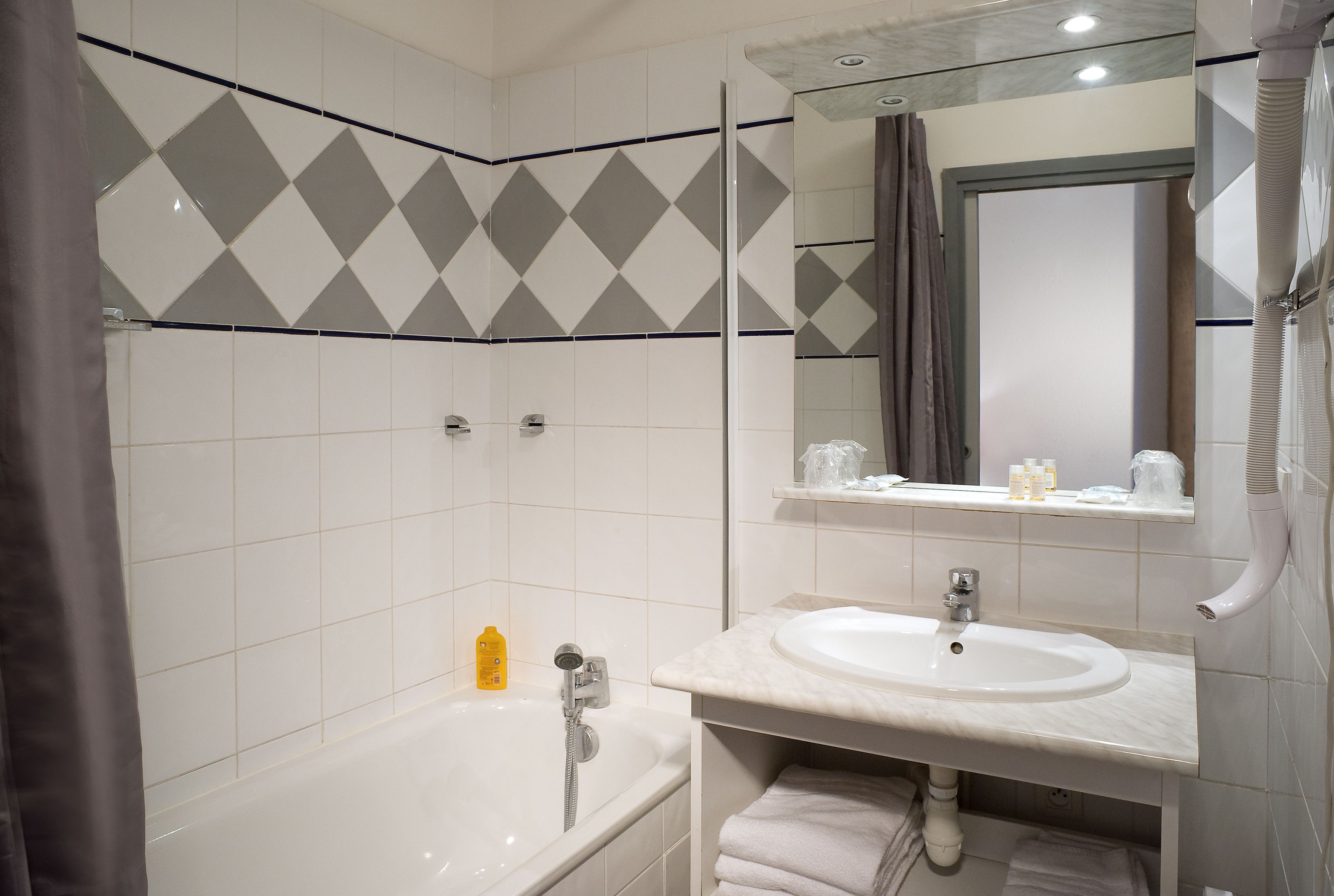 Free toiletries, towels