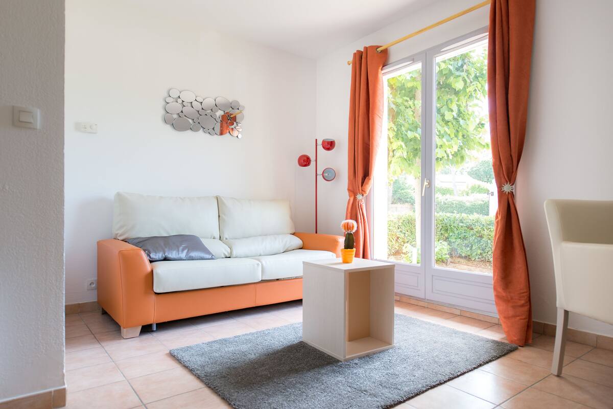 Studio | Living area