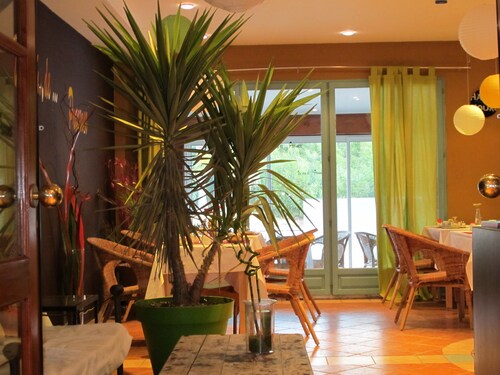 Adonis Mouans-sartoux L'Albatros