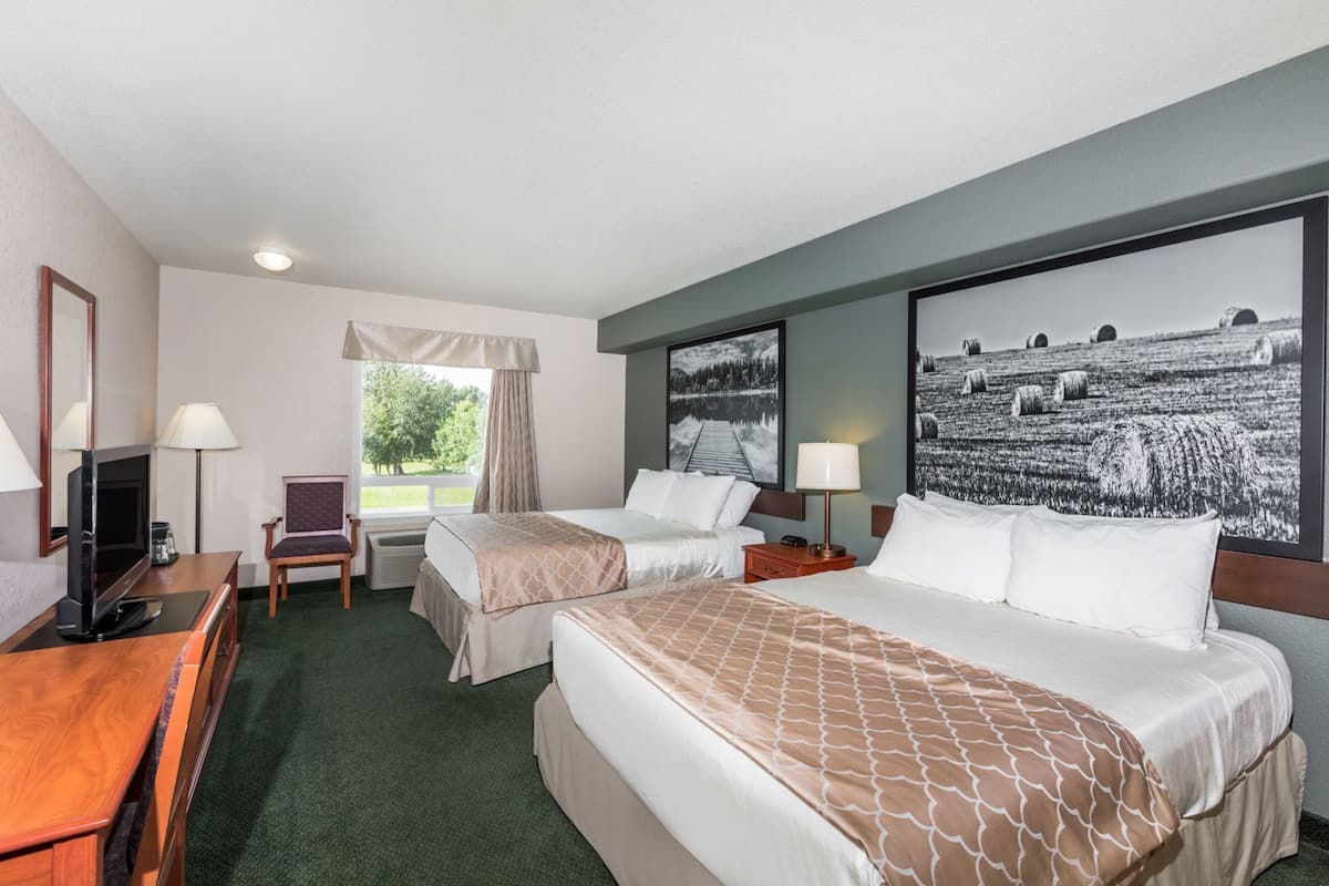 Desk, free WiFi, bed sheets, alarm clocks