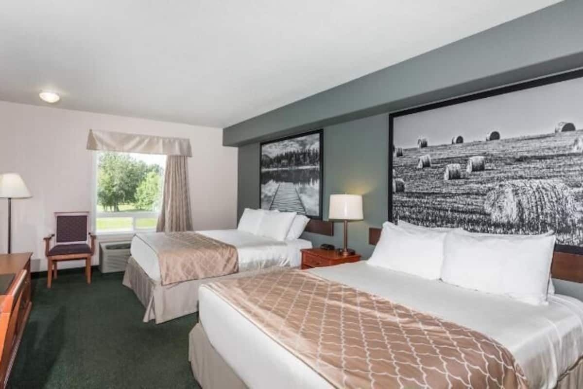 Desk, free WiFi, bed sheets, alarm clocks