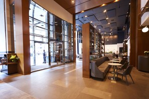 Interior entrance - Le Germain Hotel Toronto (Toronto)