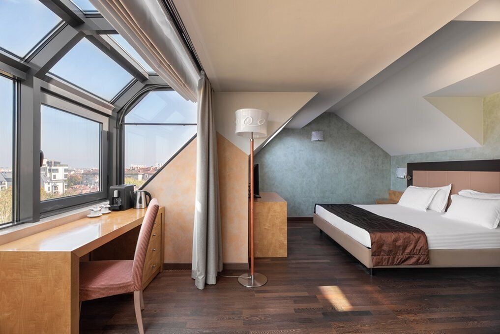 1 bedroom, premium bedding, down duvets, memory-foam beds