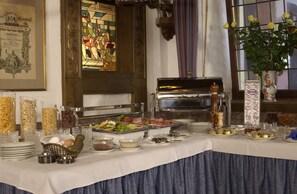 Daily buffet breakfast (EUR 15 per person)