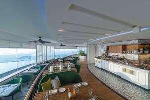 Lunch, dinner and brunch served