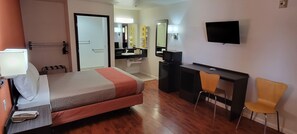 Free cots/infant beds, free WiFi, bed sheets