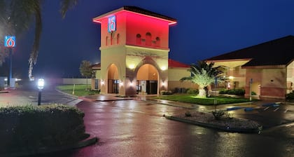 Motel 6 Santa Nella, CA - Los Banos