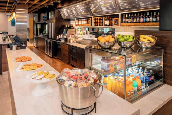 S'hi serveixen esmorzars i sopars