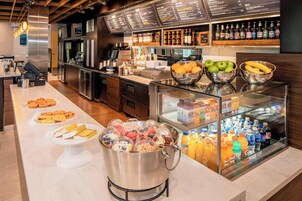 Breakfast and dinner served