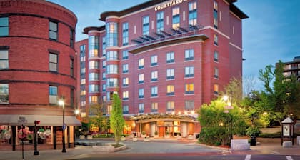 Courtyard by Marriott Boston Brookline